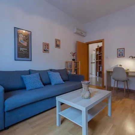 City Retreat A Due Passi Dalla Fiera Appartement Bologne